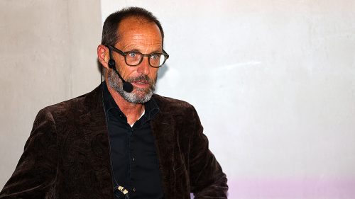 137 JPG Gu LA061025