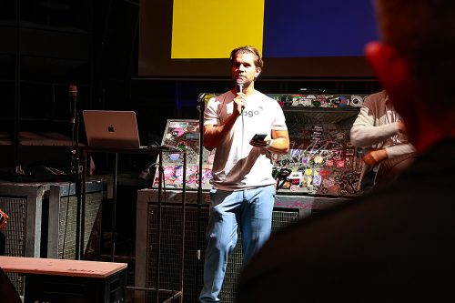 153 JPG Gu LA200526