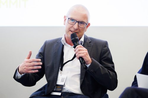 2037 8504 Elisabeth Kessler