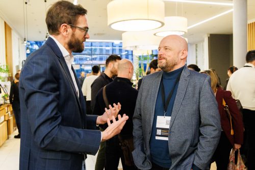 2037 8708 Elisabeth Kessler