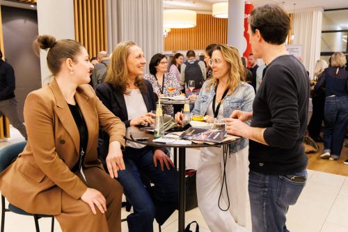 2037 8725 Elisabeth Kessler