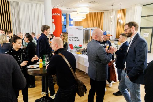 2037 8848 Elisabeth Kessler